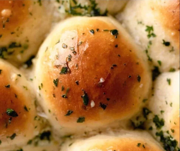 Delicious Garlic Butter Bread Rolls fresh out of the oven
